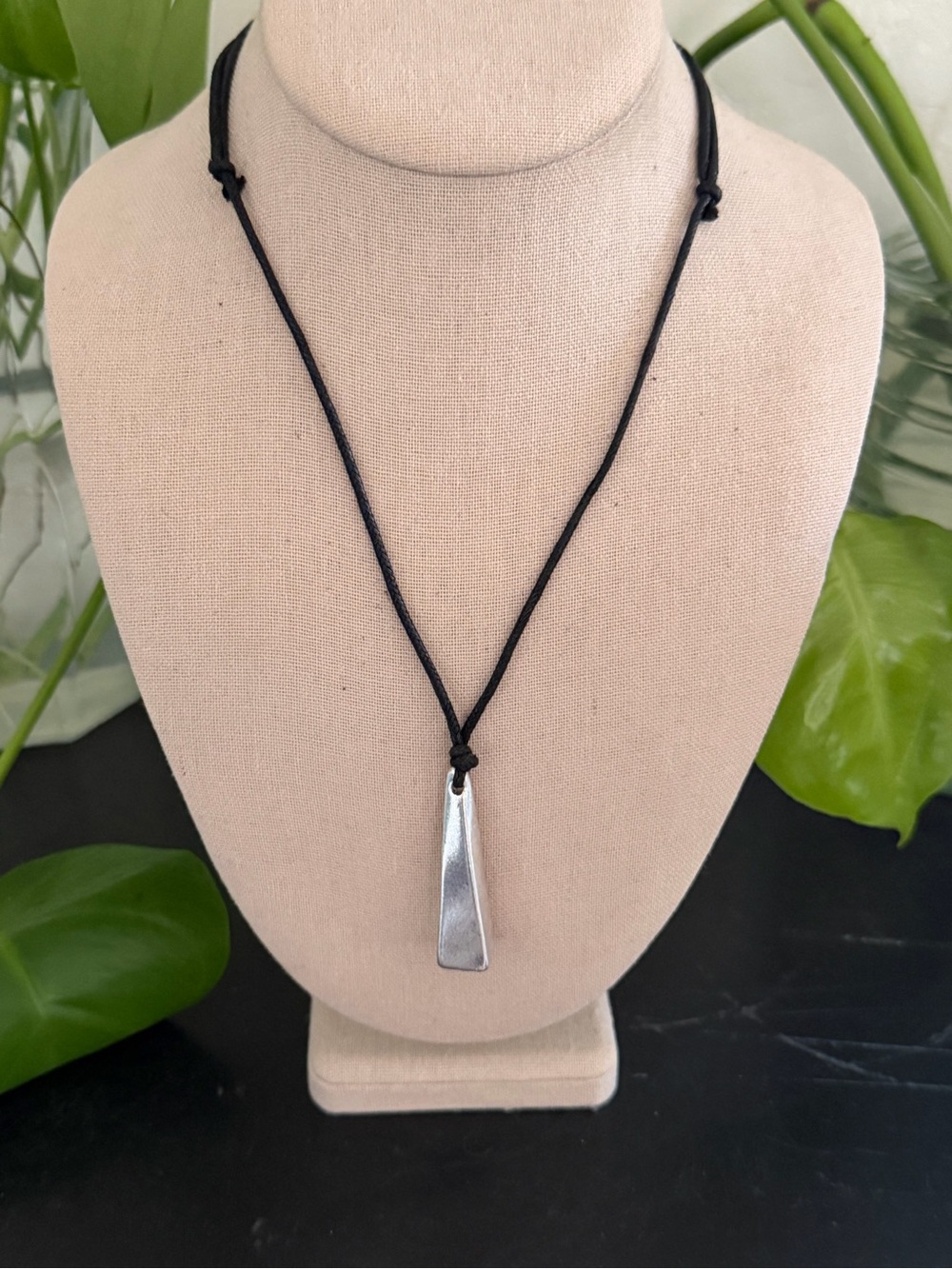 Vintage 90’s Y2K Silver-Tone Tapered Bar Pendant Black Cord Necklace